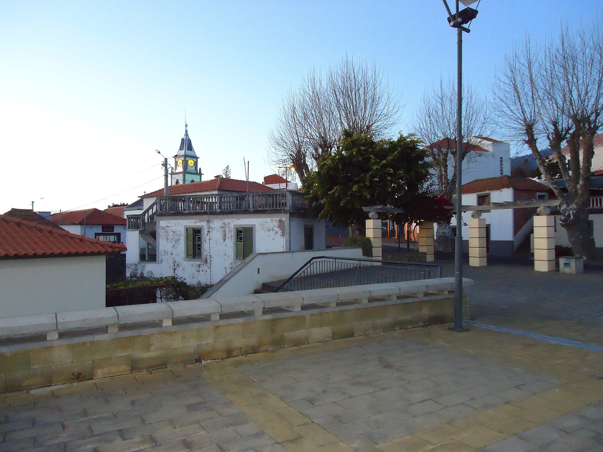 Imagem de referência relacionada a Loreto, item descrito como lugar no Arco da Calheta, Madeira