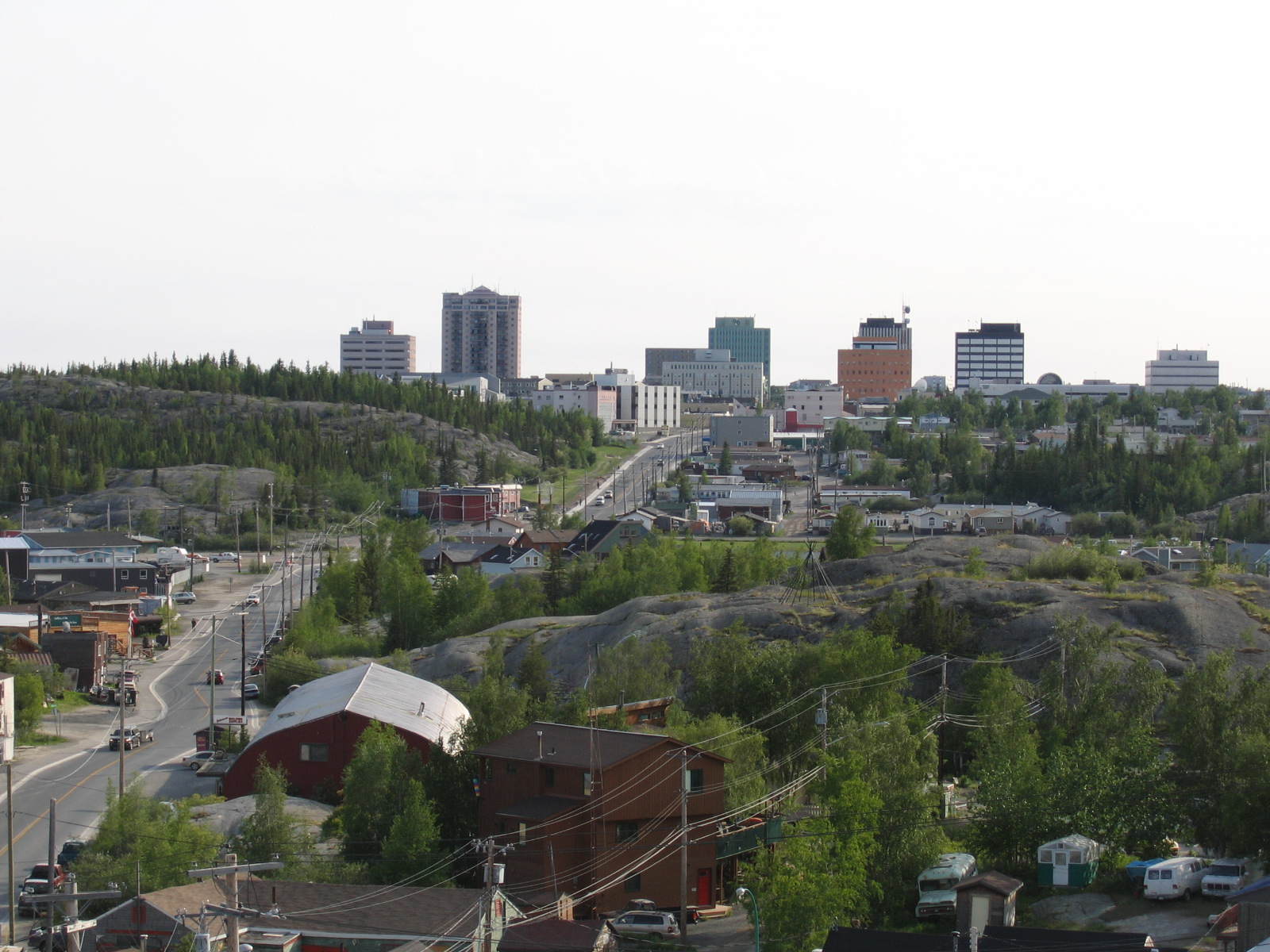 Imagem de referência relacionada a Yellowknife, item descrito como capital dos Territórios do Noroeste, Canadá