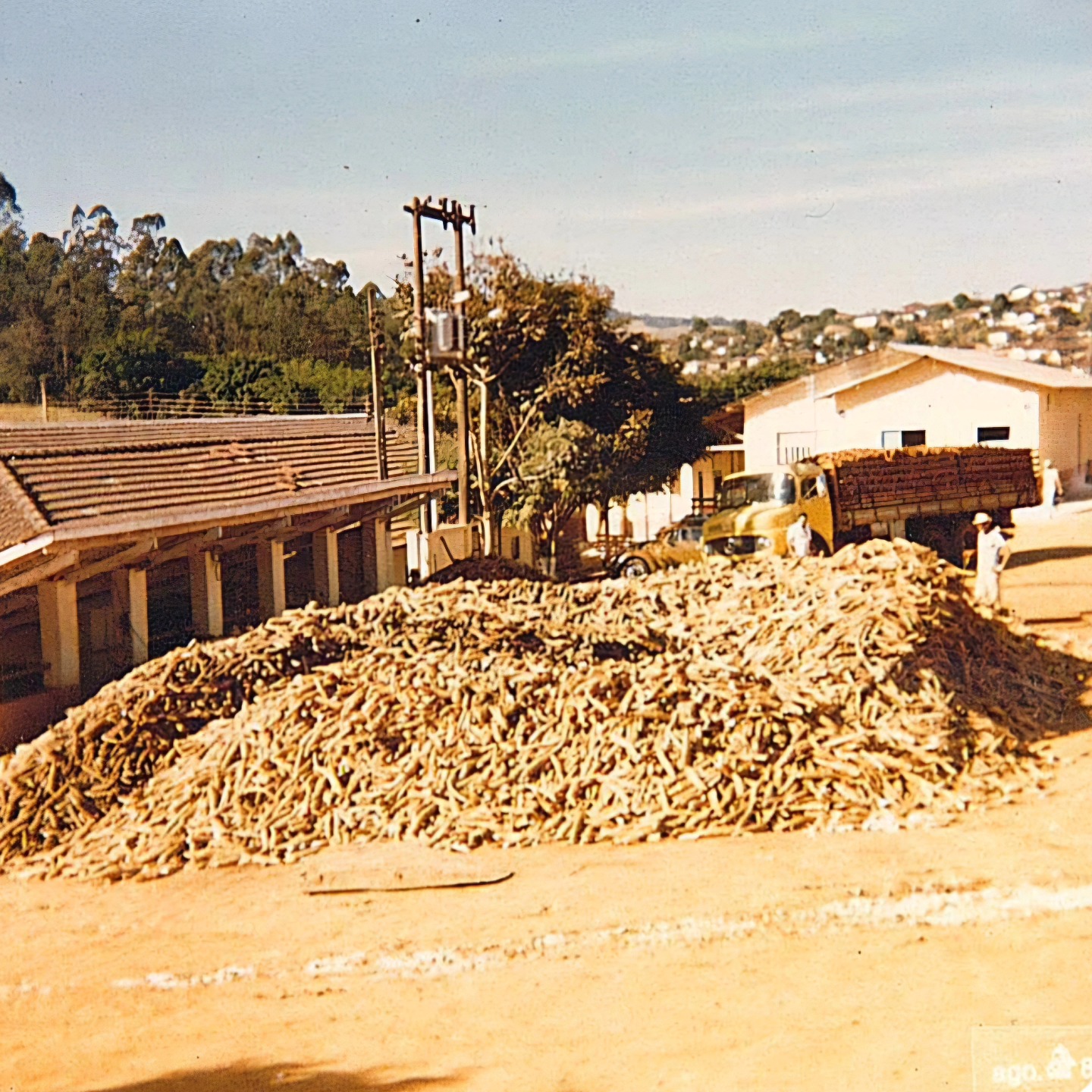 Imagem de referência relacionada a Polvilho Caribé, item descrito como fábrica e marca de polvilho em Conceição dos Ouros, Minas Gerais, Brasil