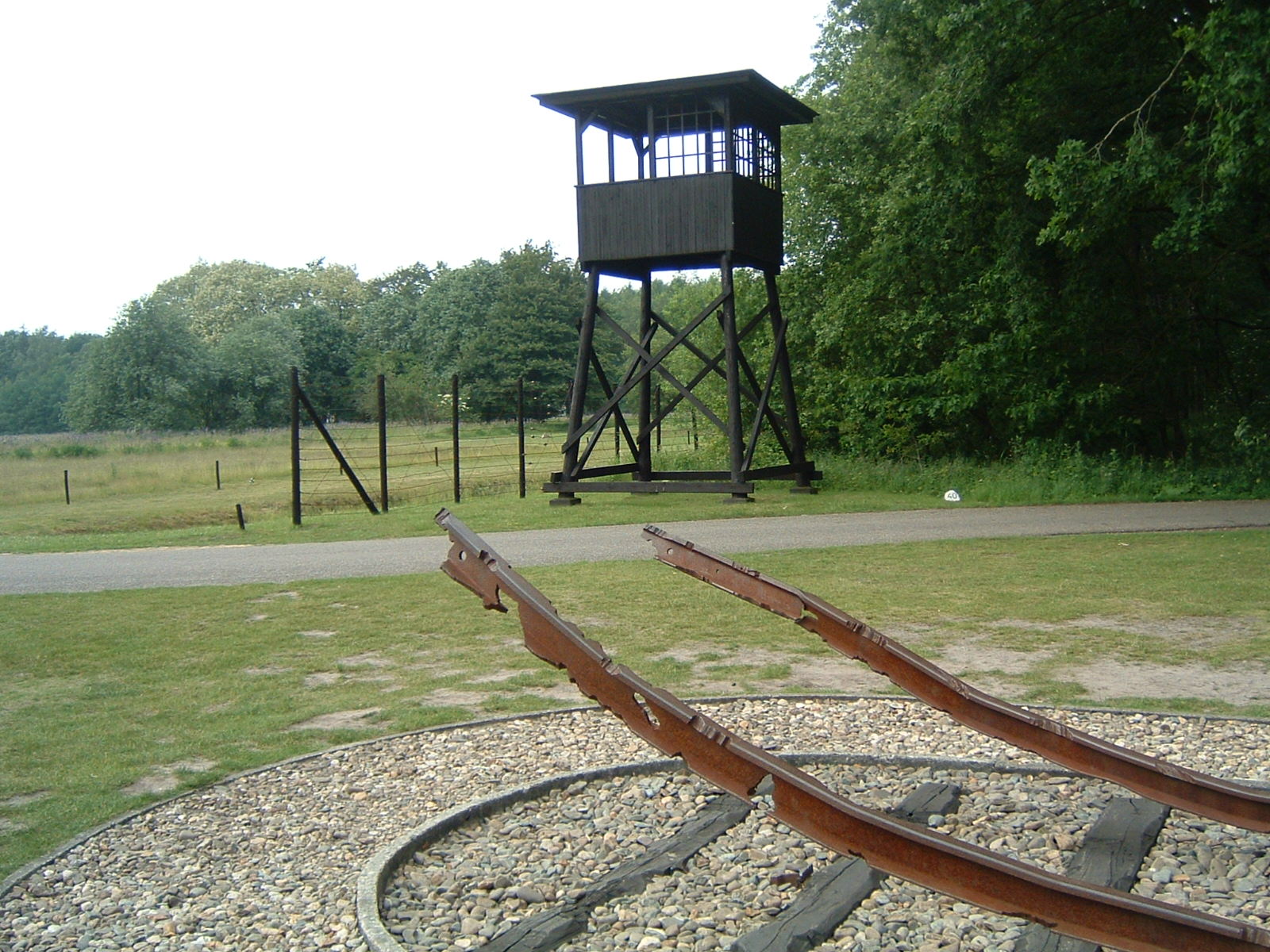 Imagem de referência de Campo de concentração de Westerbork, descrito nos dados abertos como campo de concentração no Países Baixos