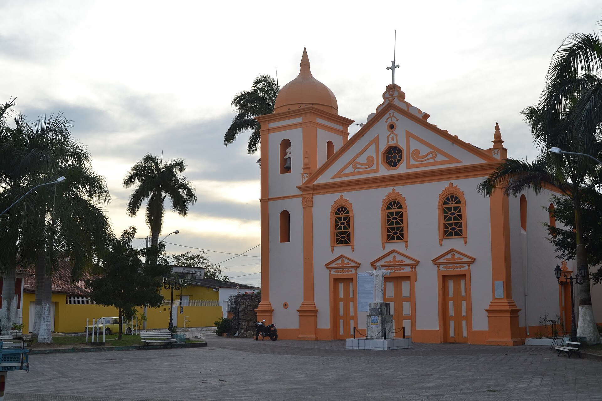 Imagem de referência de Caravelas, descrito nos dados abertos como município do Estado da Bahia, Brasil