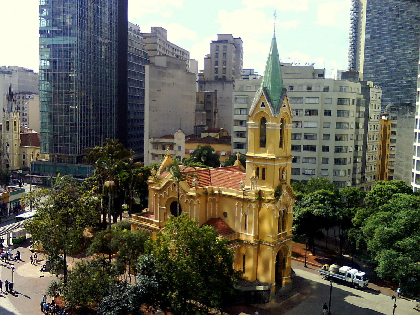 Imagem de referência de Igreja de Nossa Senhora do Rosário dos Homens Pretos (São Paulo), descrito nos dados abertos como igreja construída gratuitamente por trabalhadores negros no início do século XX