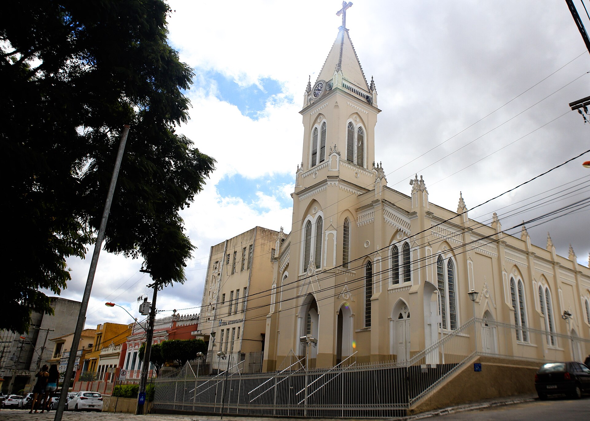 Imagem de referência de Catedral de Nossa Senhora das Vitórias, descrito nos dados abertos como catedral católica em Vitória da Conquista, Bahia, Brasil
