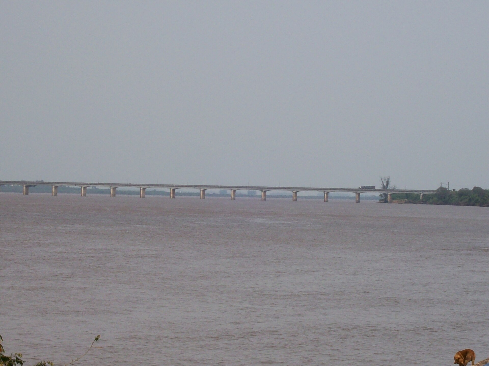 Imagem de referência de Ponte Internacional Uruguaiana-Paso de los Libres, descrito nos dados abertos como ponte entre Brasil e Argentina