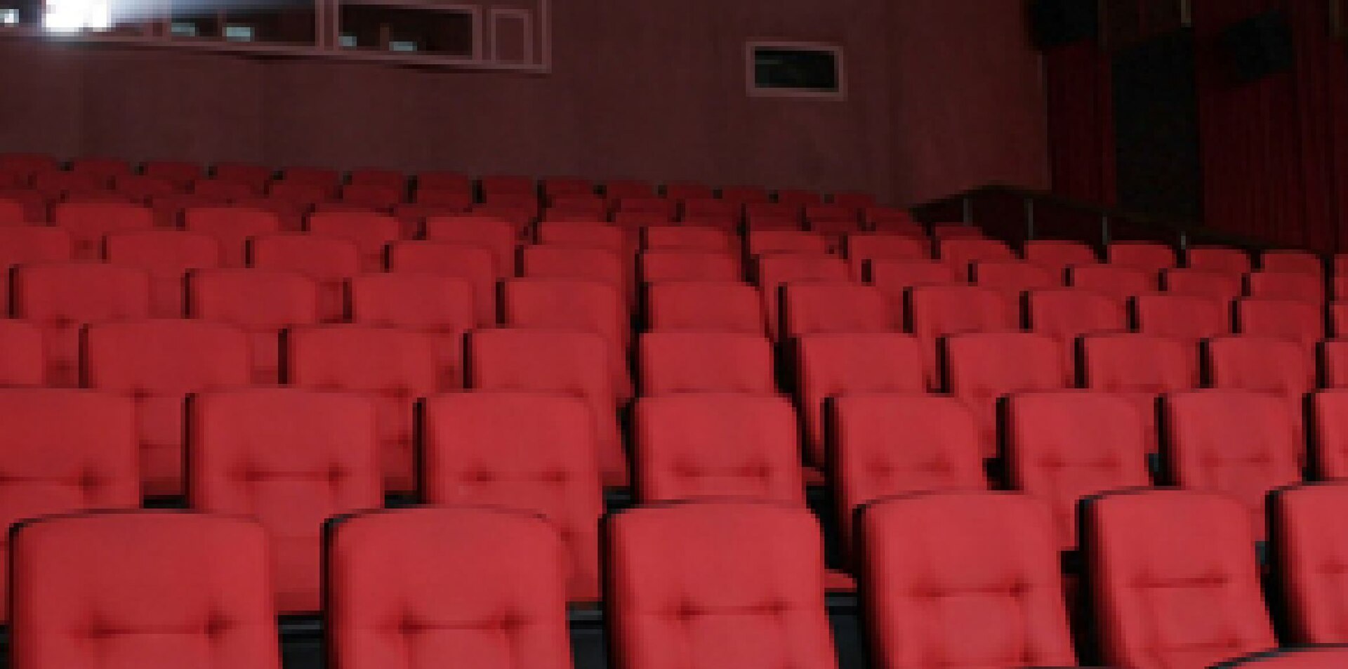 Imagem de referência de Cine Ritz Divinópolis, descrito nos dados abertos como complexo de salas de cinemas da cidade de Divinópolis, Minas Gerais