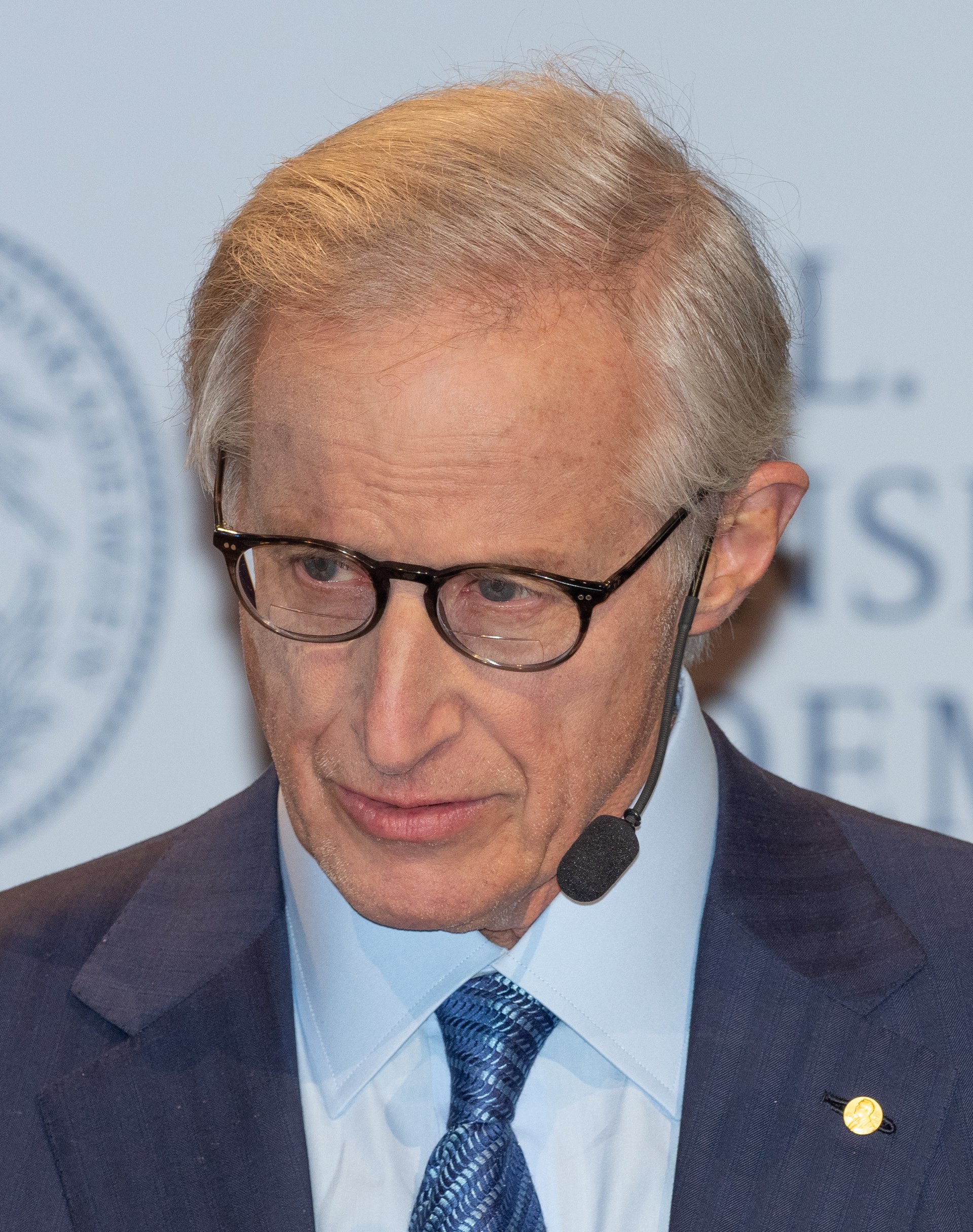 Imagem de referência de William Nordhaus, descrito nos dados abertos como economista de Estados Unidos