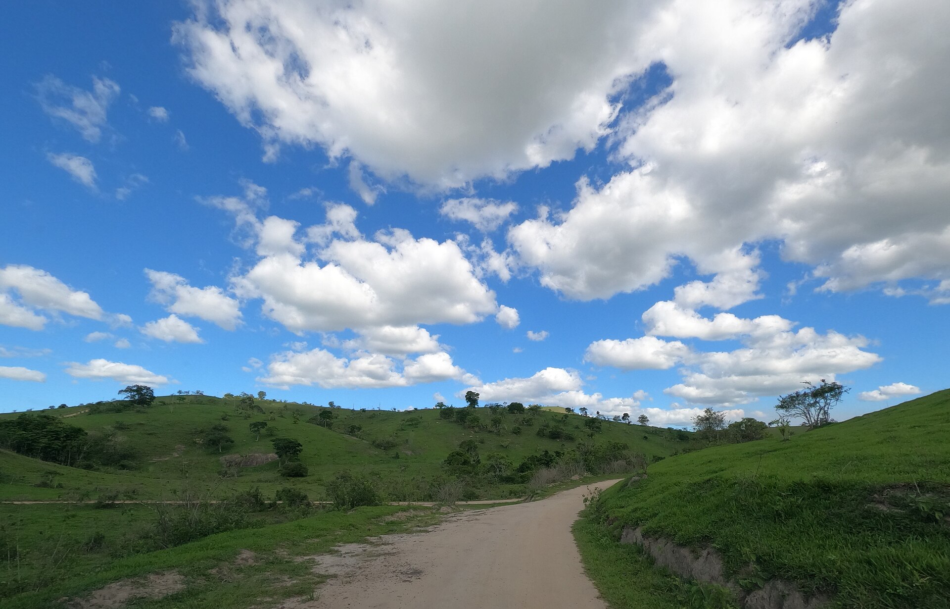 Imagem de referência de Palmópolis, descrito nos dados abertos como cidade brasileira em Minas Gerais