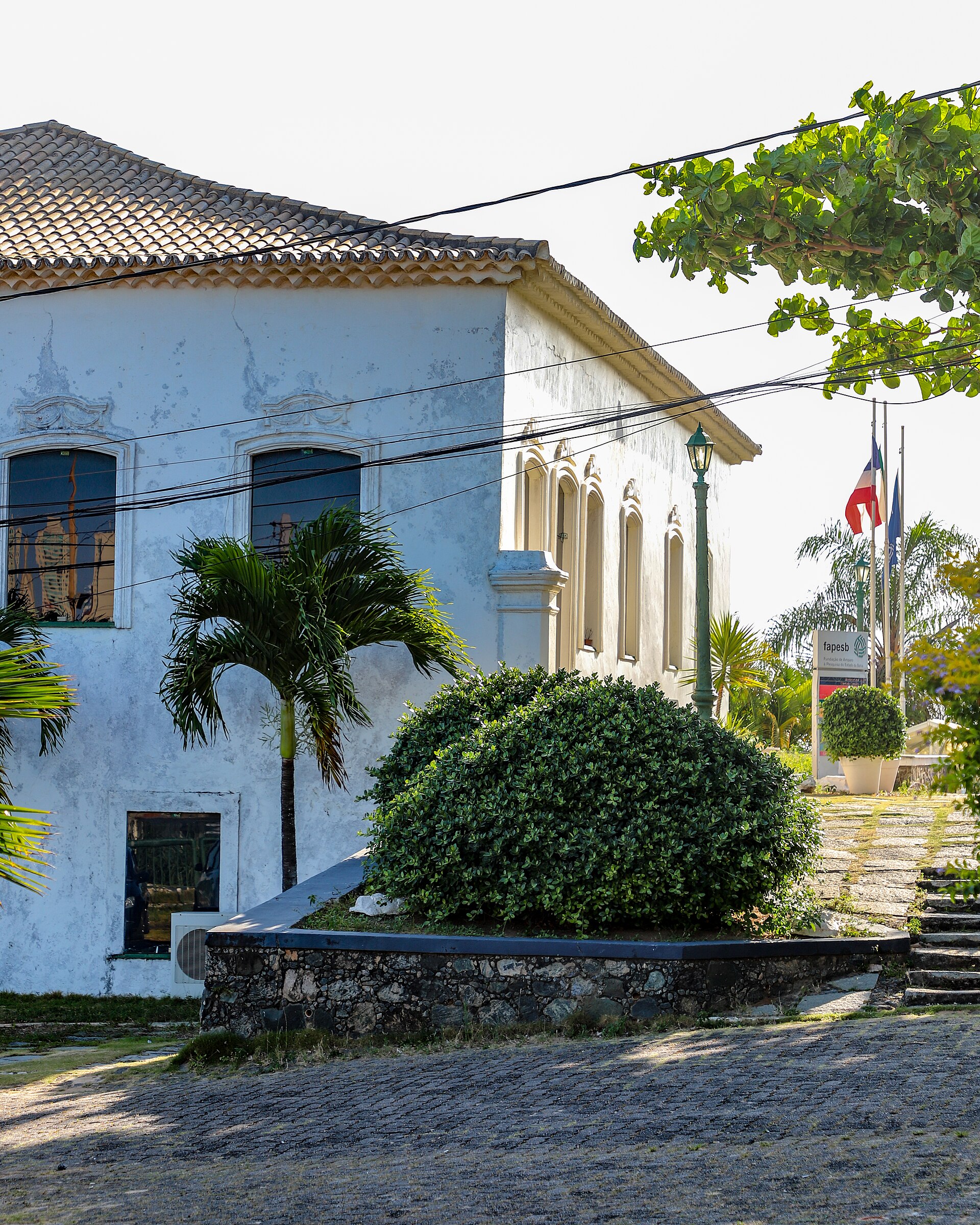 Imagem de referência de Fundação de Amparo à Pesquisa do Estado da Bahia, descrito nos dados abertos como organização de fomento à pesquisa científica