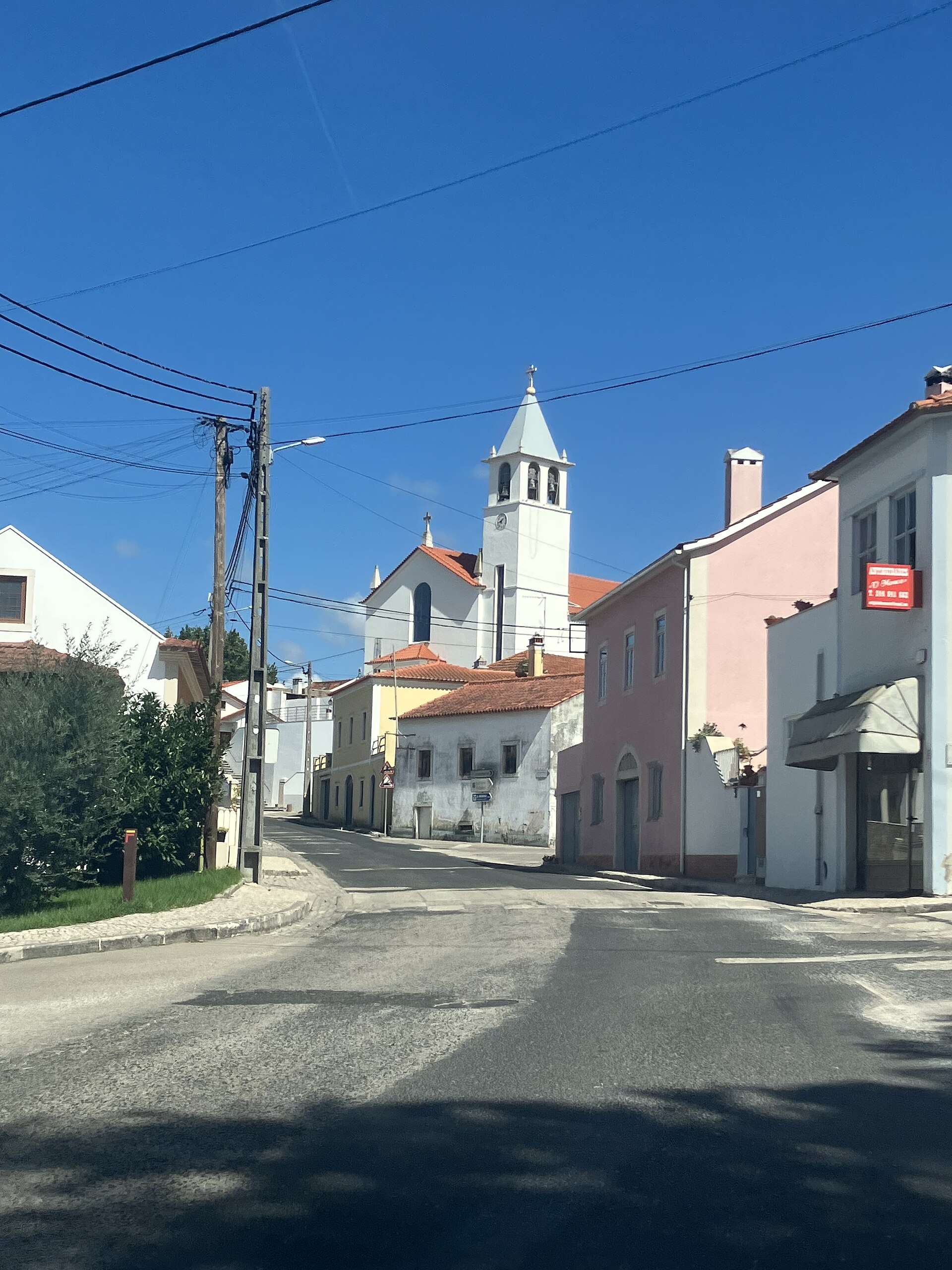 Imagem de referência relacionada a Golpilheira, item descrito como povoação portuguesa sede da Freguesia de Golpilheira, no Município de Batalha