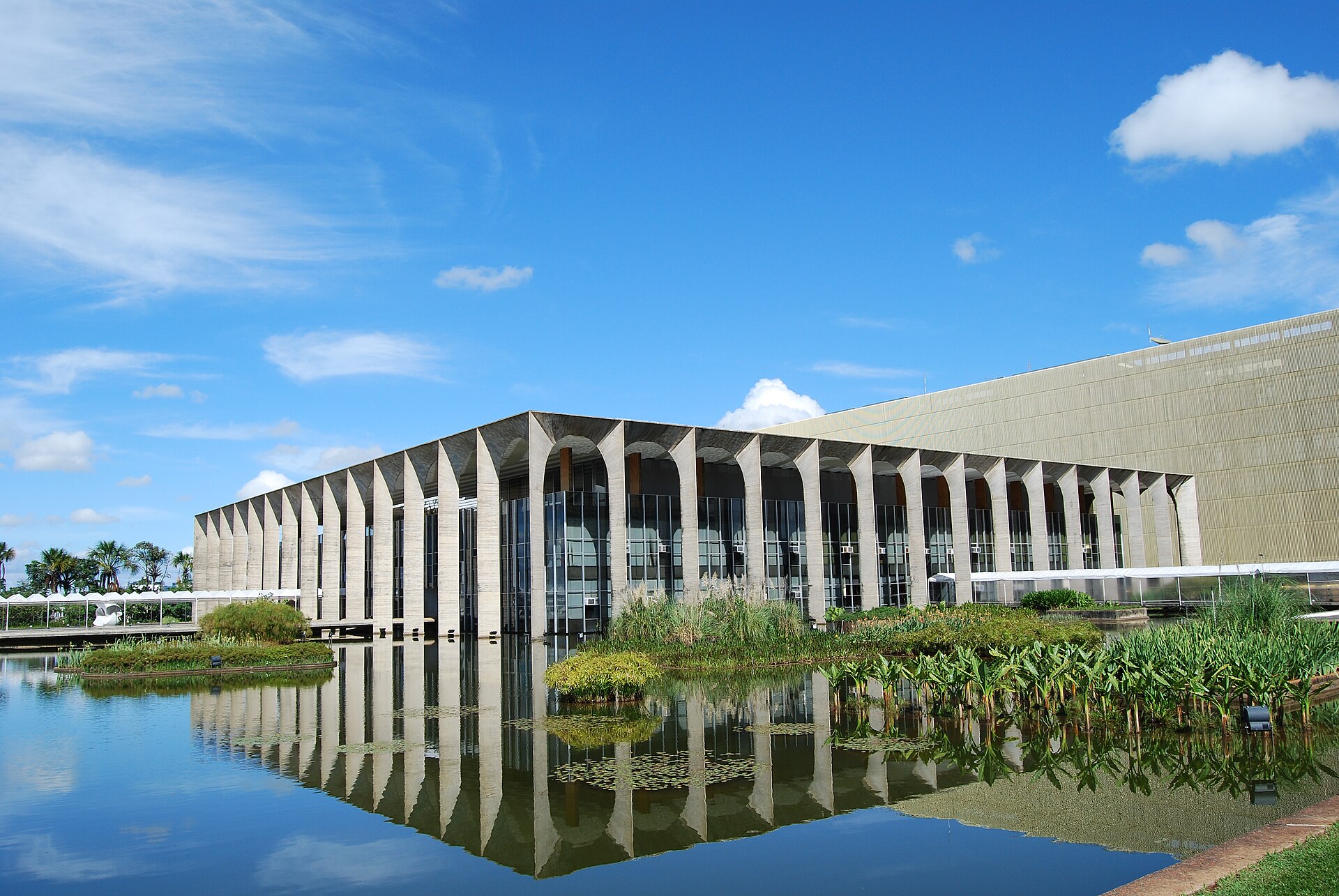 Imagem de referência de Palácio Itamaraty, descrito nos dados abertos como palácio em Brasília