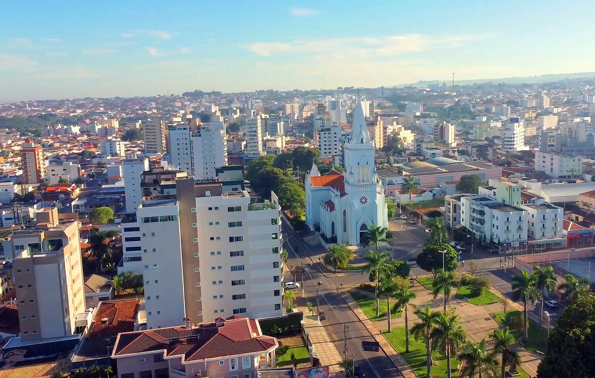 Imagem de referência de Patos de Minas, descrito nos dados abertos como município brasileiro do estado de Minas Gerais