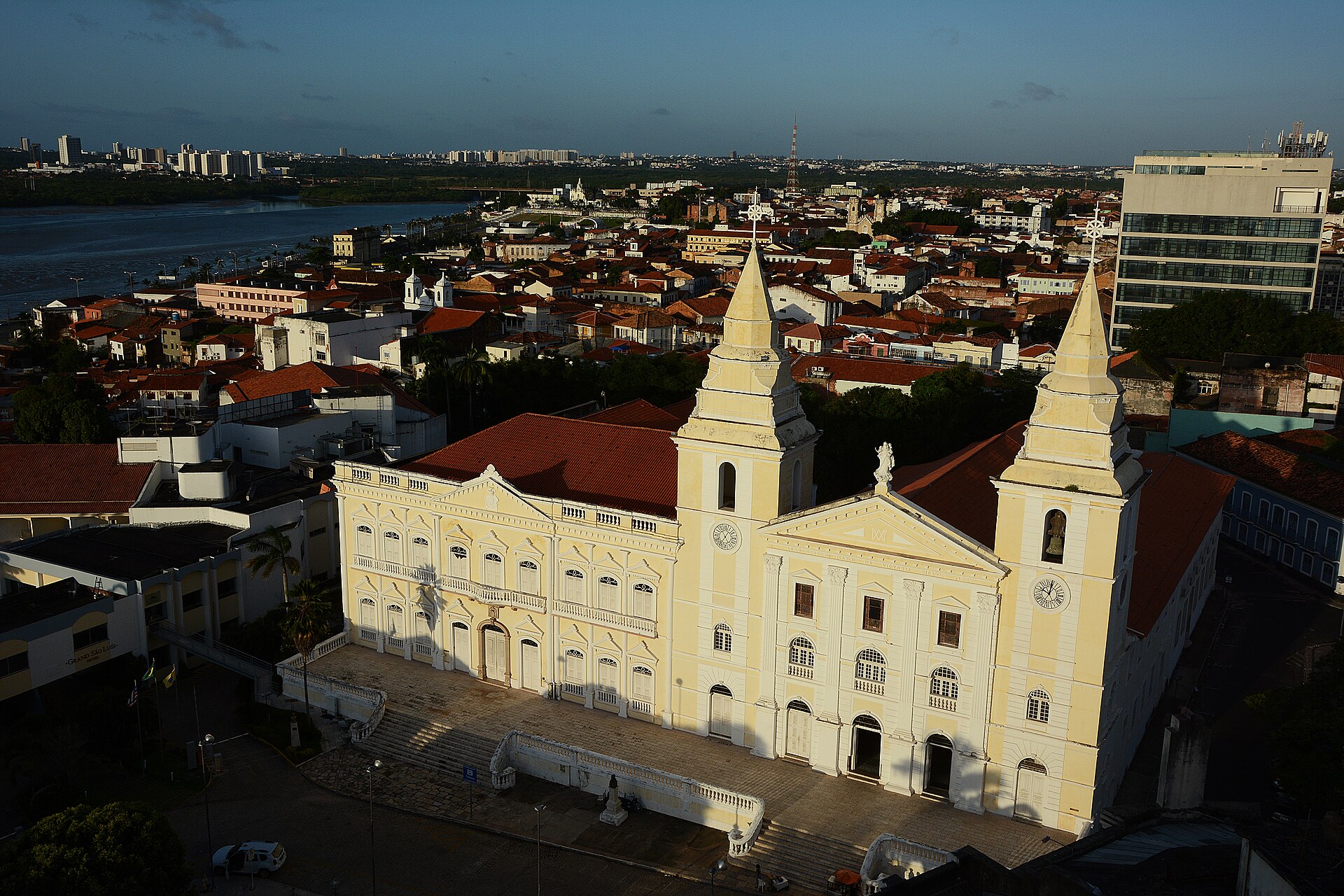 Imagem de referência de Catedral de São Luís do Maranhão, descrito nos dados abertos como bem tombado em São Luís, Maranhão, Brasil