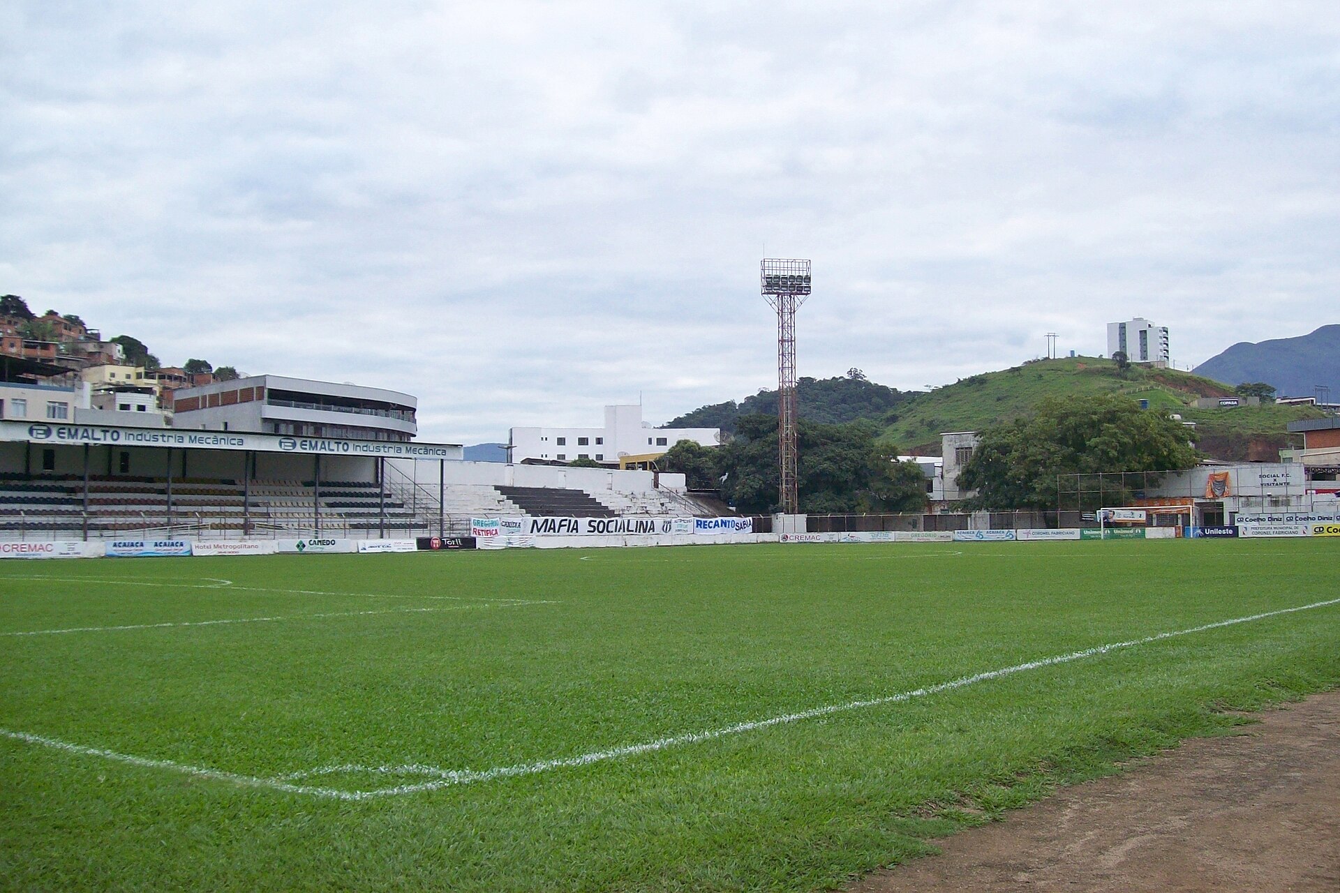 Imagem de referência de Estádio Louis Ensch, descrito nos dados abertos como estádio de futebol em Coronel Fabriciano, Minas Gerais, Brasil