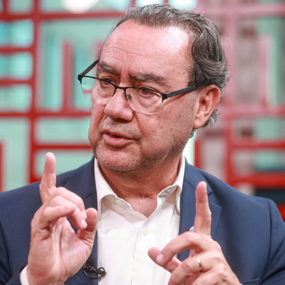 Augusto Cury parabeniza Lula, mas critica 4º mandato: “Dificulta renovação”