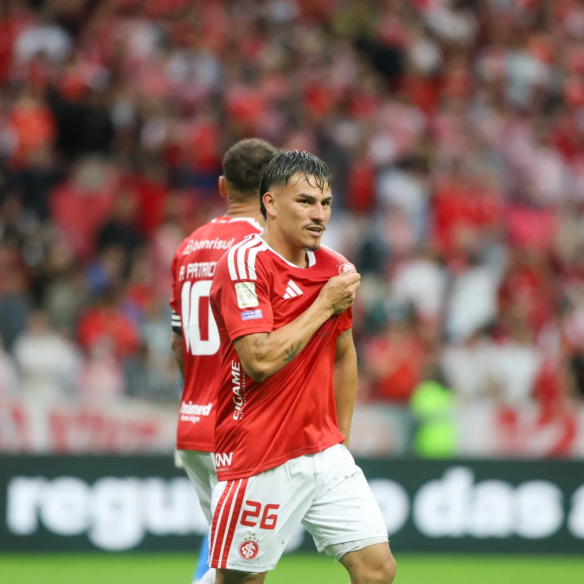 Brasileirão: Internacional bate Botafogo por 3 x 0 no Beira-Rio