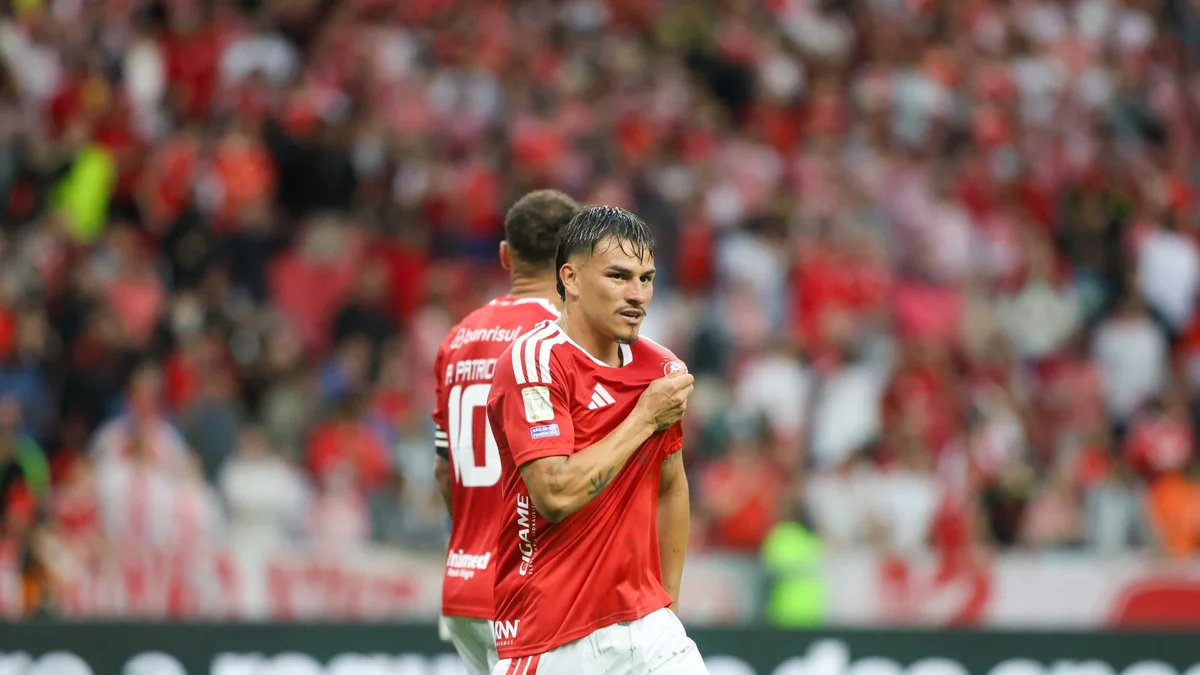 Brasileirão: Internacional bate Botafogo por 3 x 0 no Beira-Rio