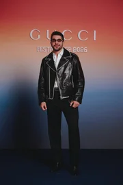 Cintilância, logomania e paetês: as tendências da festa da Gucci no MASP