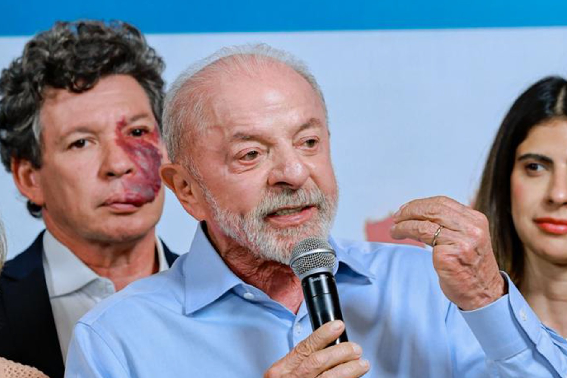 TSE suspende propaganda de Lula que chama Flávio Bolsonaro e vice de ‘dupla dos escândalos’