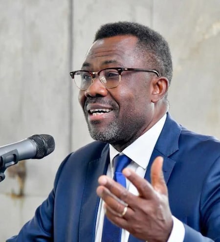 Ex-diretor acusa Uefa, Concacaf e AFC de ‘agenda oculta’ contra a Fifa: ‘Nem têm direito de voto’