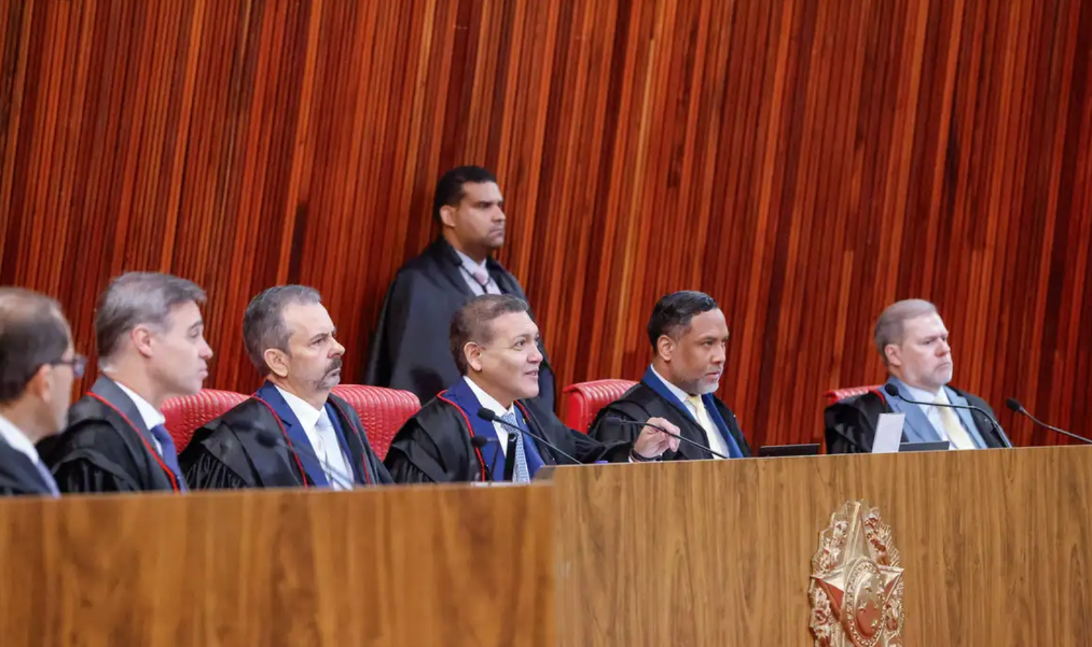 Plen&aacute;rio do TSE decidiu, por 5 a 2, anular os votos de Anthony Garotinho nas elei&ccedil;&otilde;es para governador do Rio