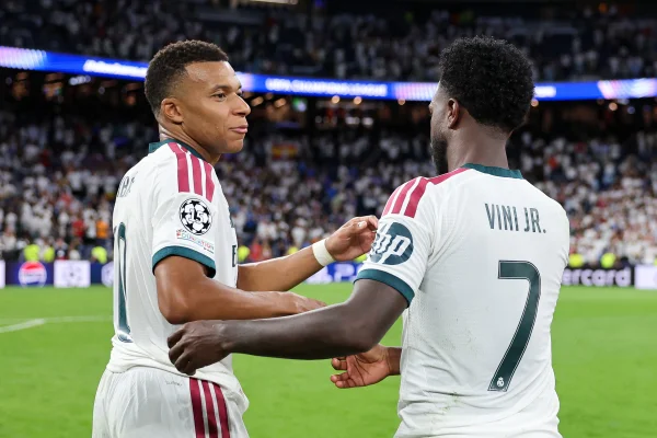 Mbappé e Vini Jr. não são amigos no Real Madrid e mantêm uma relação fria
