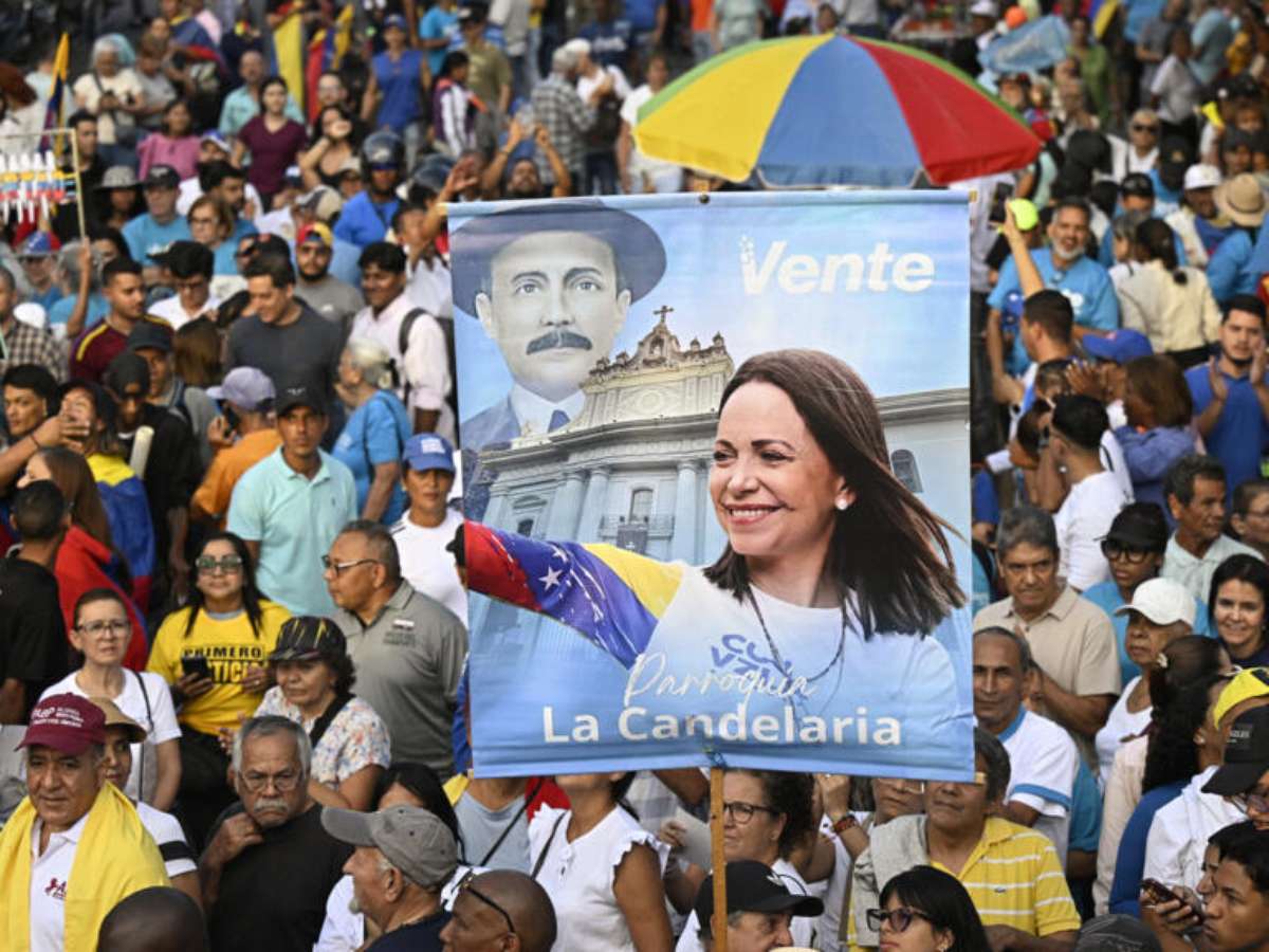 Milhares vão às ruas na Venezuela para exigir eleições e o retorno de María Corina Machado