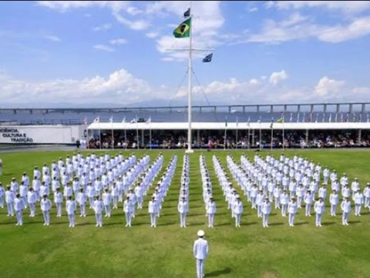 Concurso da Marinha tem 374 vagas com salário inicial de mais de R$ 9 mil
