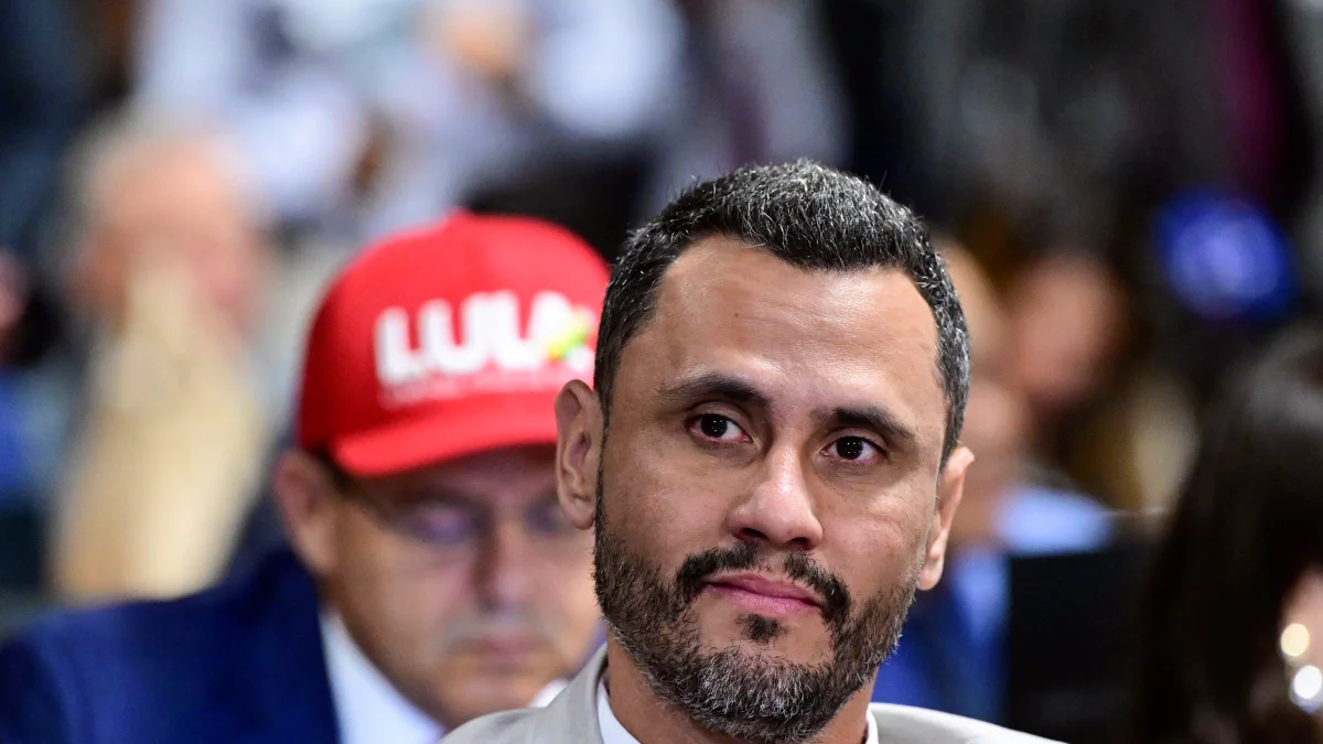 Calado sobre a vitória de Lula, Cleitinho está "chateado", conta aliado