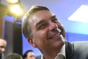 Senador Flávio Bolsonaro (PL) lidera numericamente as intenções de voto para o segundo turno