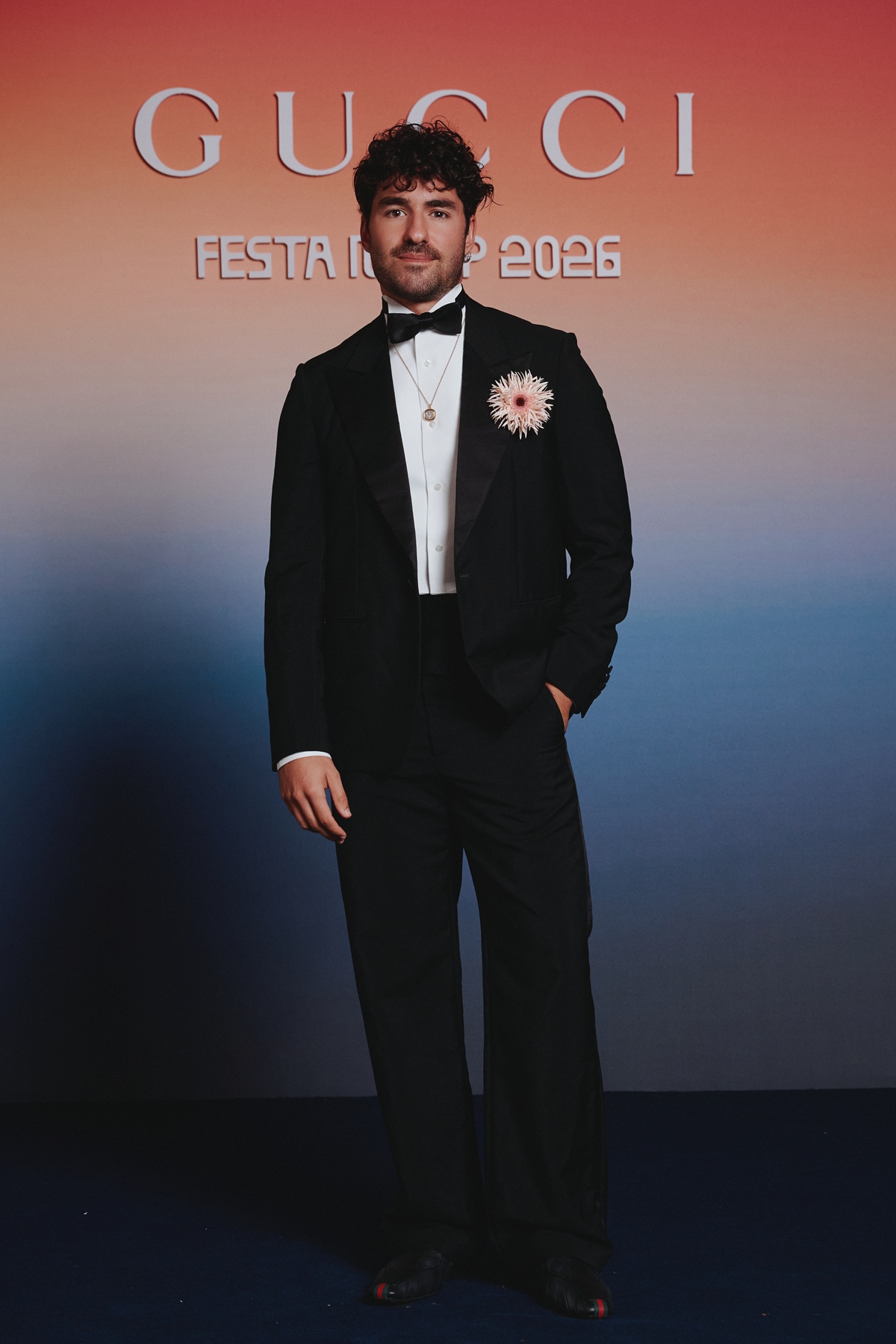 Cintilância, logomania e paetês: as tendências da festa da Gucci no MASP